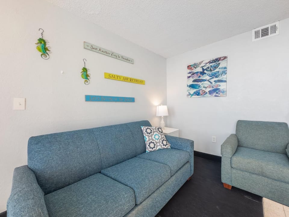 Oceanfront 1 bedroom - Sand Dunes 1129 - Sleeps 6! House in Myrtle Beach