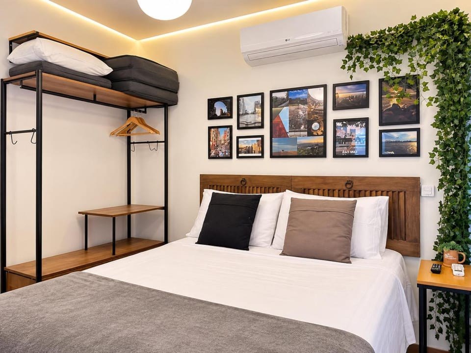 Bed, Photo of the whole room