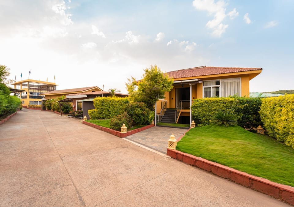 Property building, Garden