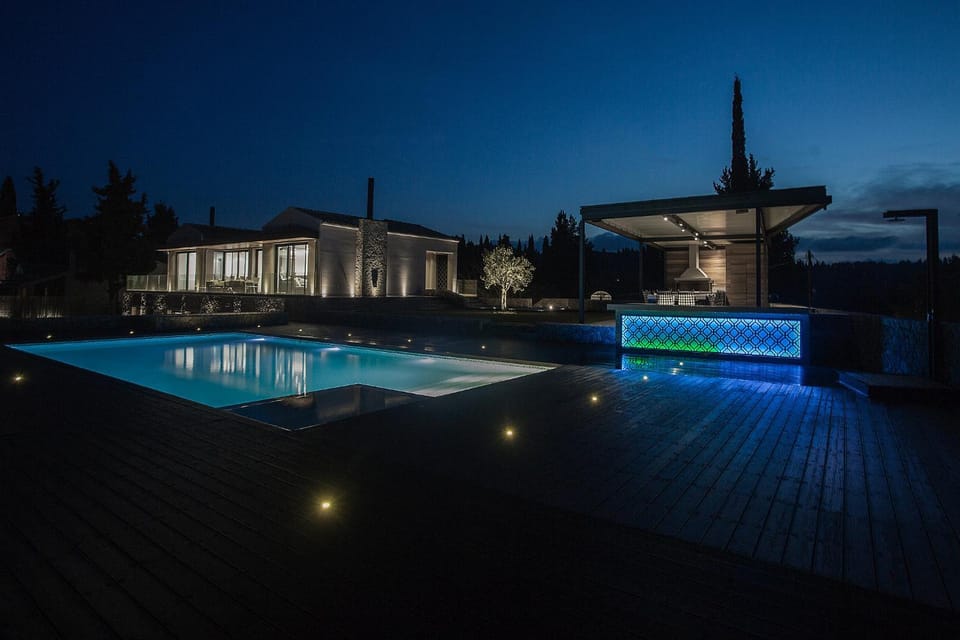 Property building, Swimming pool