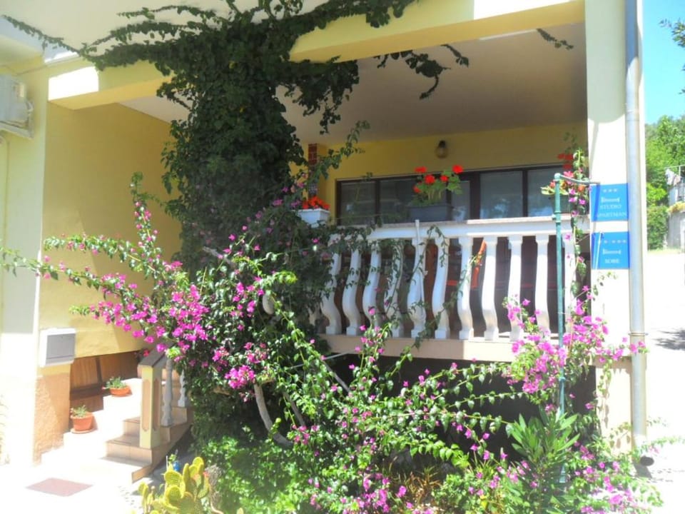 Appartments with breakfast "Jagoda" Vacation rental in Lika-Senj County