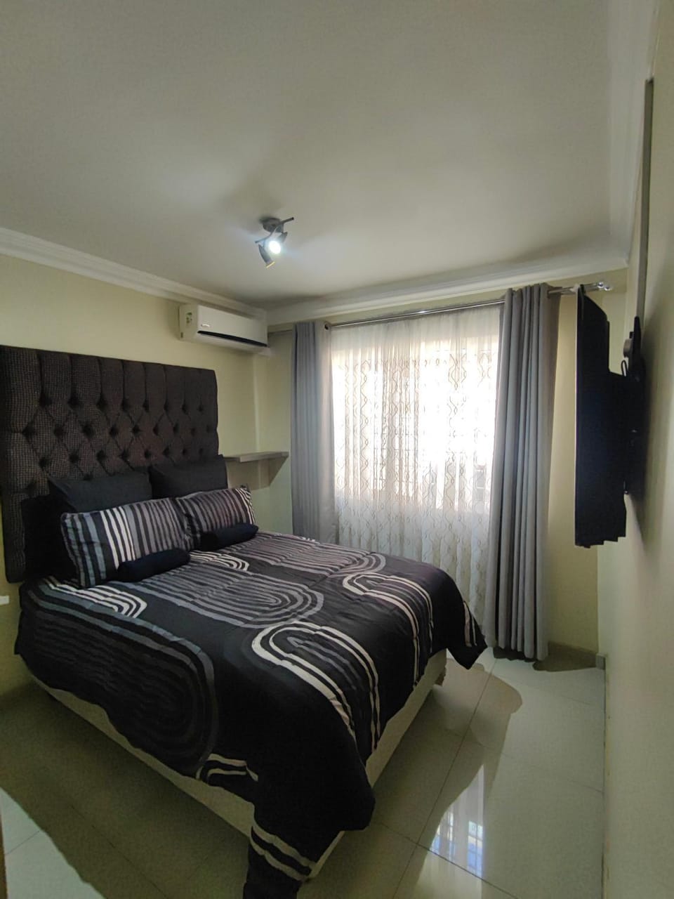 Summer Sands north beach Apartment in Durban