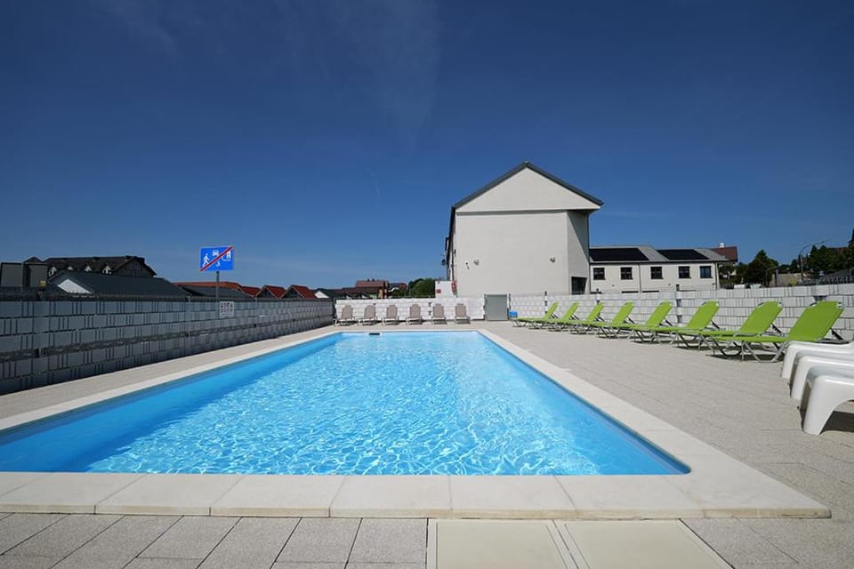 Property building, Swimming pool
