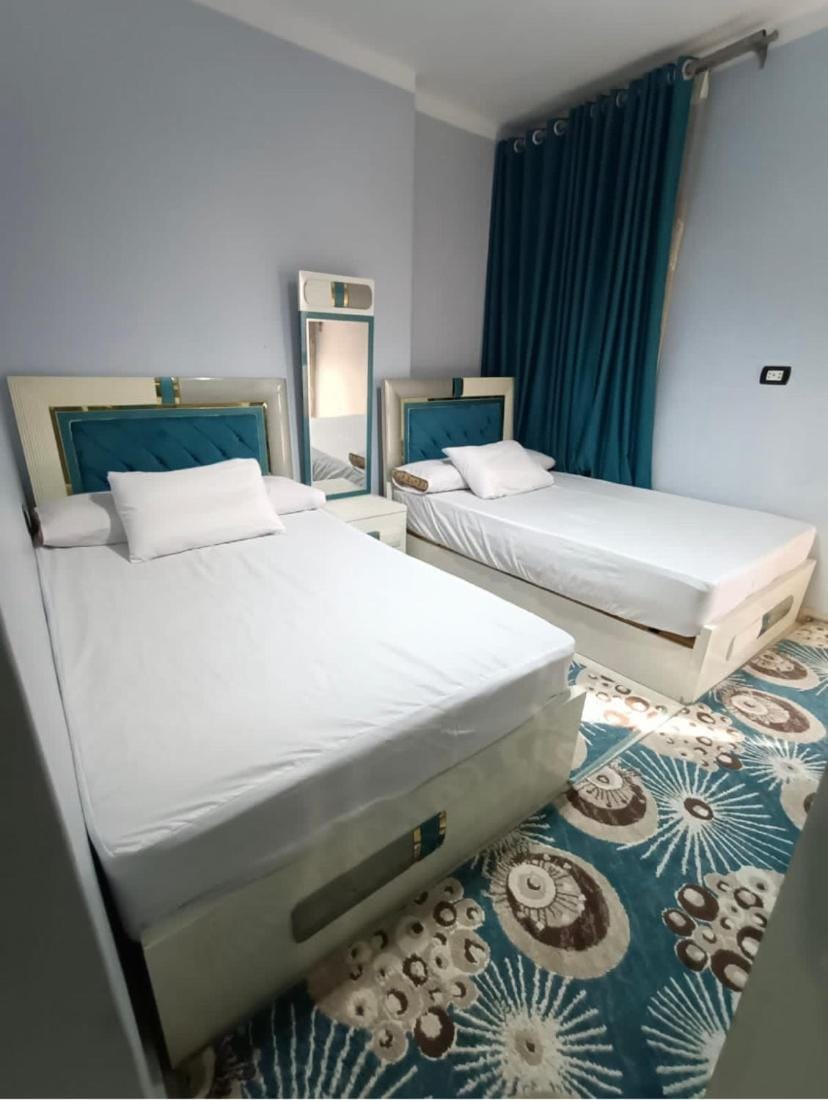 Sea View Sidi Bisher - in front of Sidi Bisher Mosque - Best Choice for Families - only Families- No Solo - No unmarried please Apartment in Alexandria