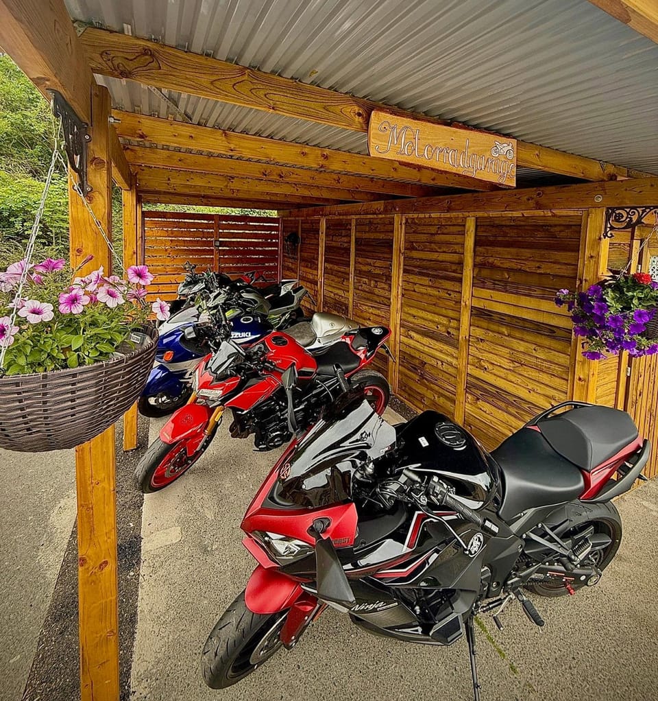 Restaurant und Pension Zur Puppenstube Bed and Breakfast in Sächsische Schweiz-Osterzgebirge