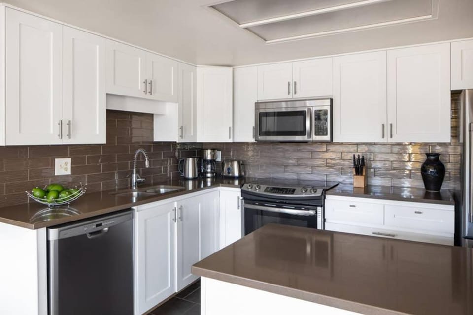 Mountain View Penthouse- 2BR Oasis at the Marquise in Whistler Apartment in Whistler