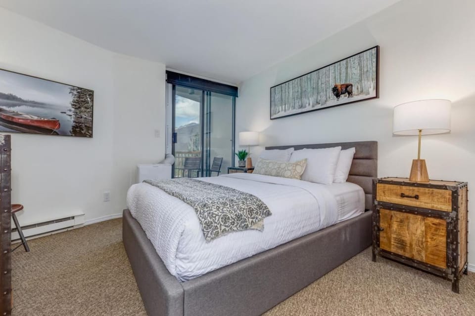 Mountain View Penthouse- 2BR Oasis at the Marquise in Whistler Apartment in Whistler