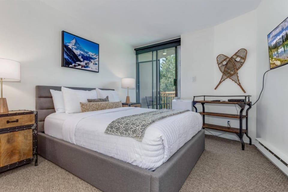 Mountain View Penthouse- 2BR Oasis at the Marquise in Whistler Apartment in Whistler