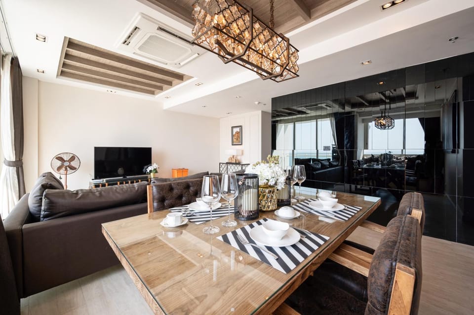 Veranda Residence 3BR - Ocean Views - Luxury Stay Apartment in Pattaya City