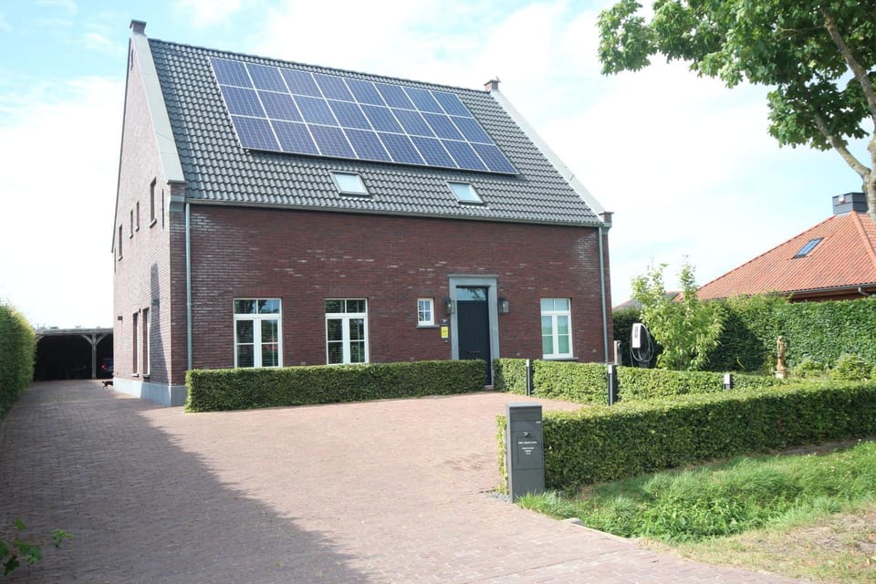 Day, Street view