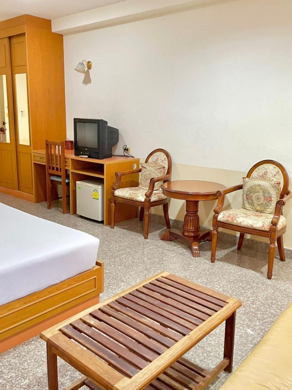 โรงแรมเอสซีเรสซิเดนซ์ มุกดาหาร Hotel in Laos