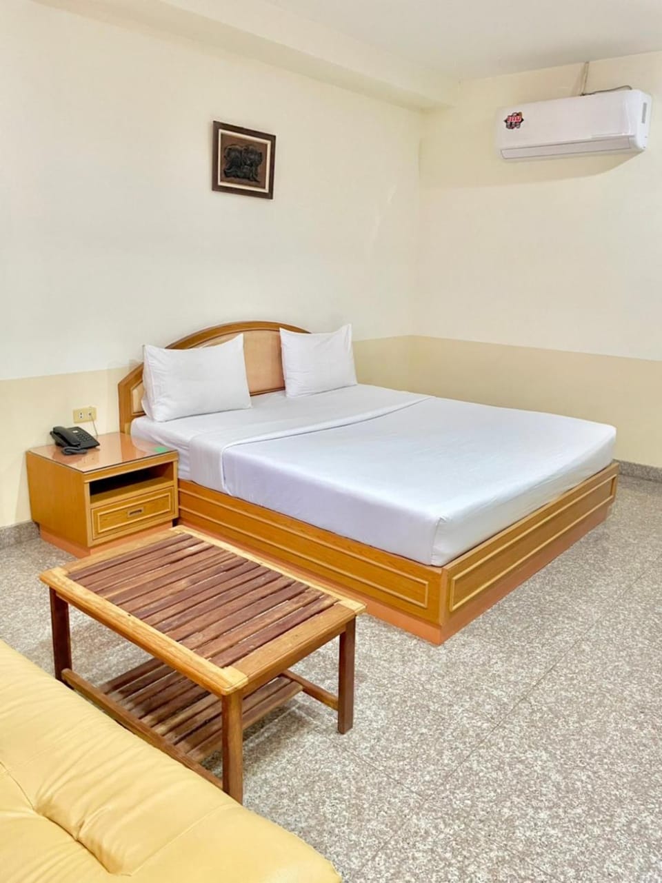 โรงแรมเอสซีเรสซิเดนซ์ มุกดาหาร Hotel in Laos