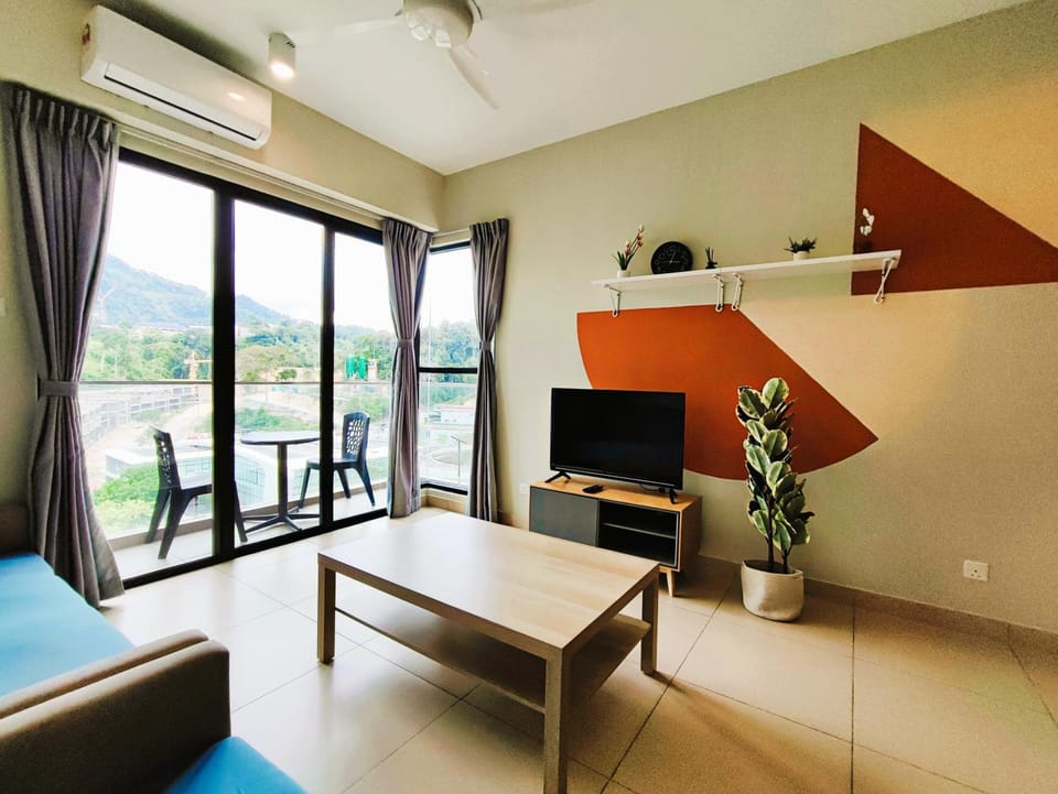 Communal lounge/ TV room, TV and multimedia, Living room, Seating area, Evening entertainment, air conditioner