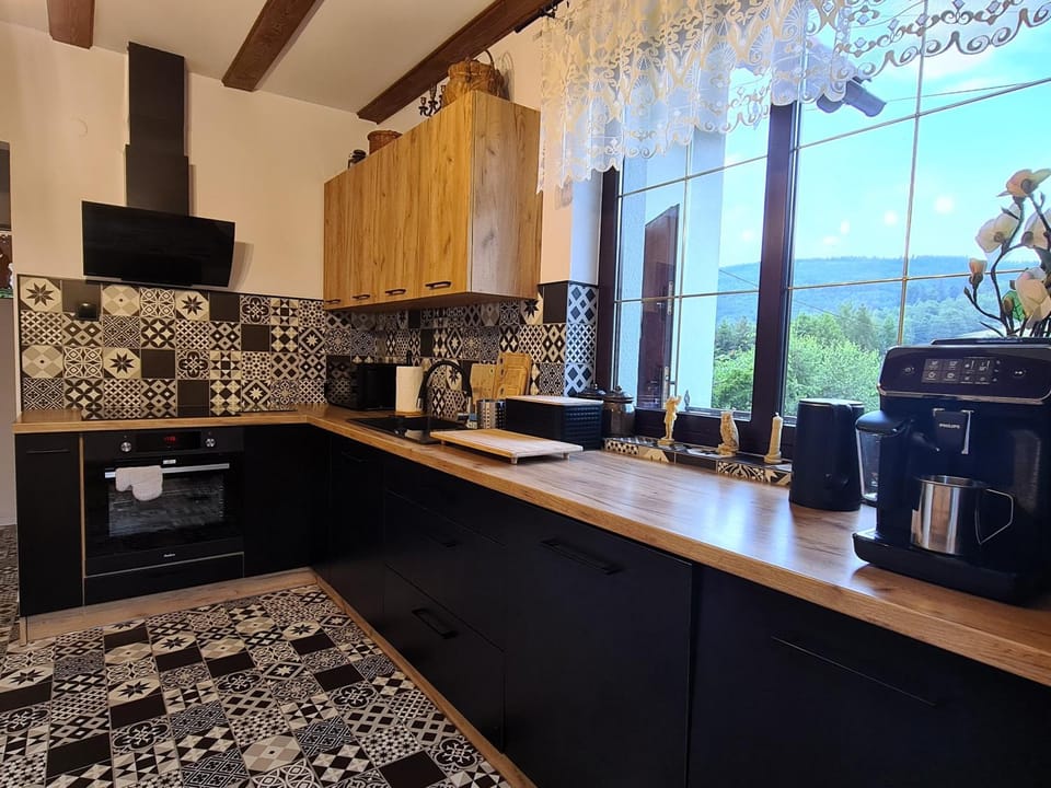 Kitchen or kitchenette, stove, kitchen, kitchen
