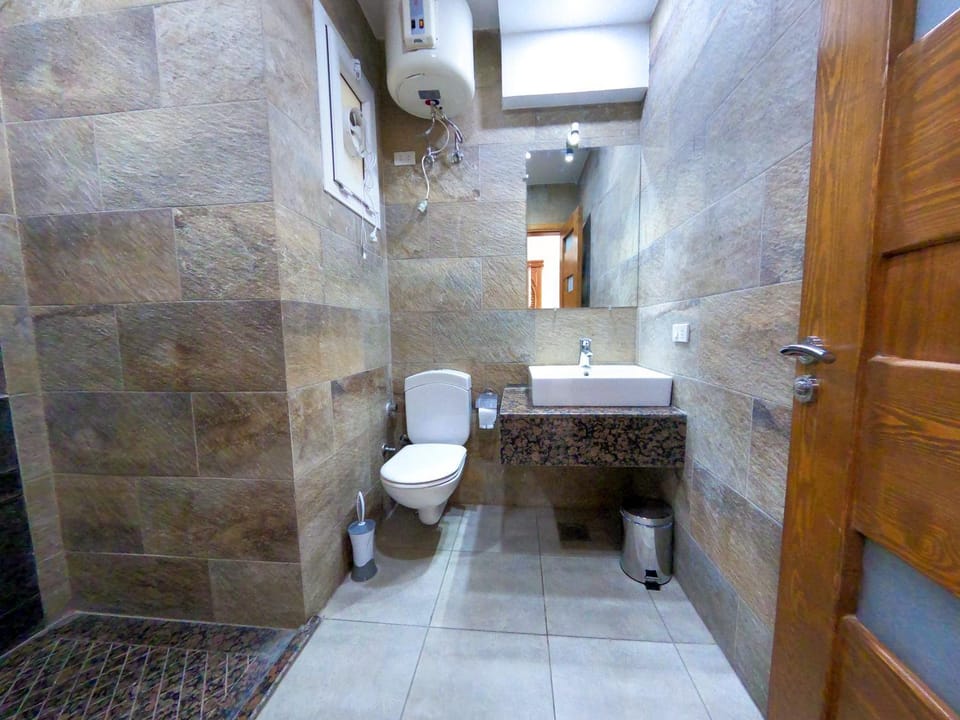 Shower, Toilet, Bathroom, bidet
