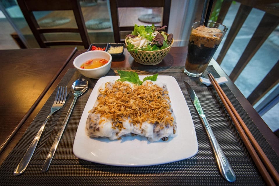 Food and drinks, Food and drinks, Dining area, Food, Food, Meals, Meals, Breakfast