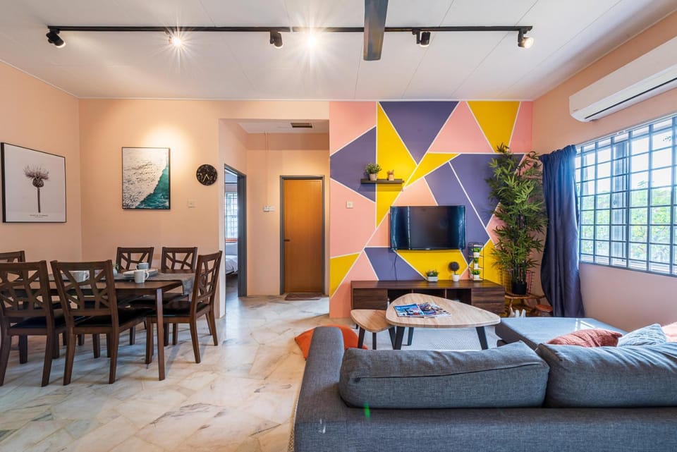 Living room, Dining area