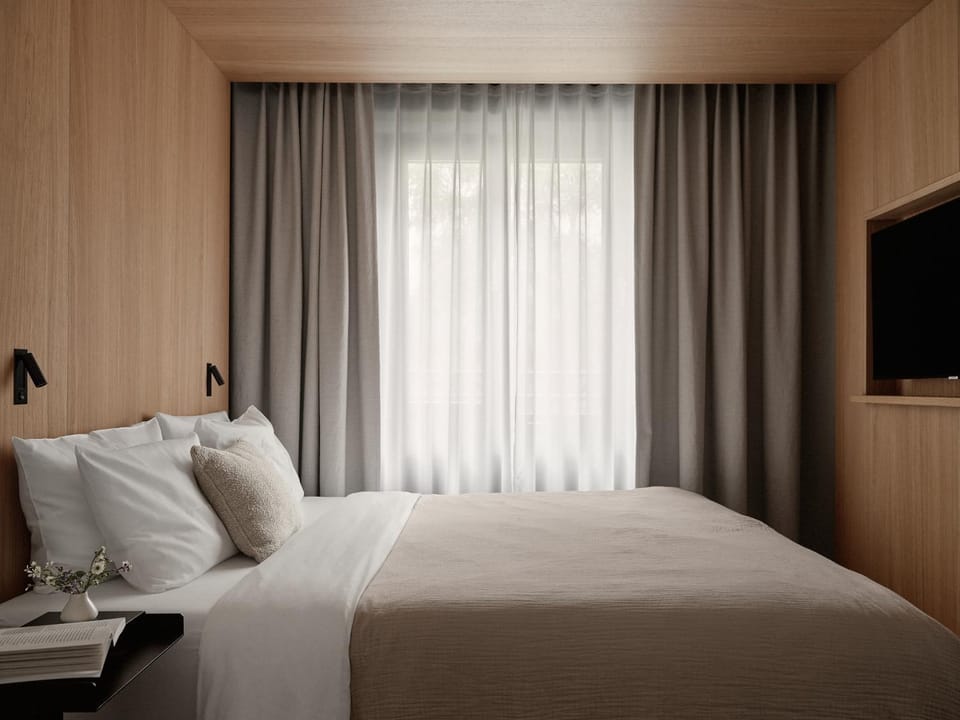 Bed, View (from property/room)