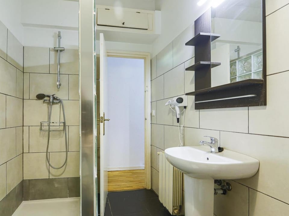 Be barcelona arco del triunfo sunny colors III Apartment in Barcelona