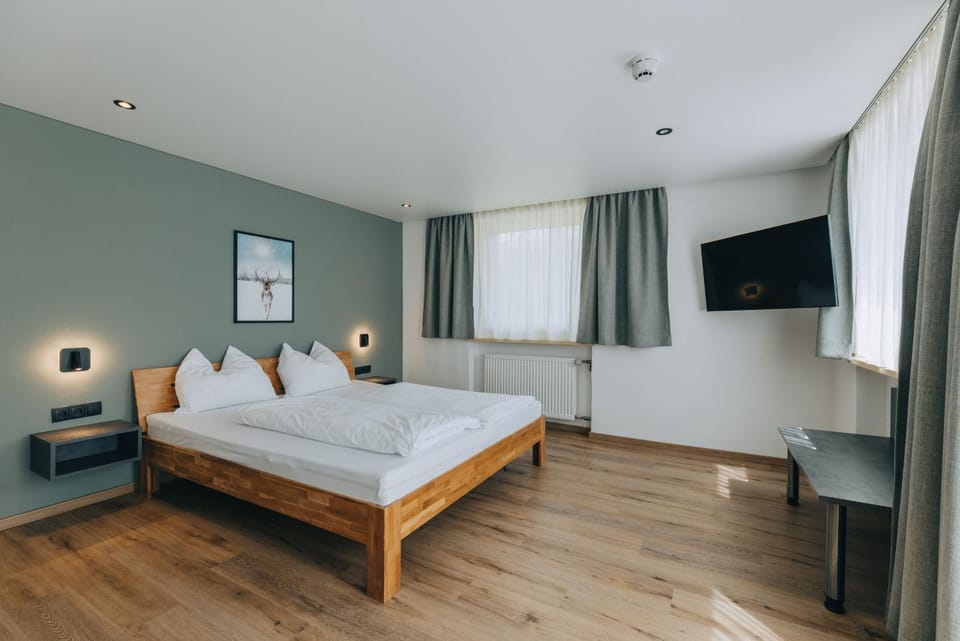 Bed, Photo of the whole room