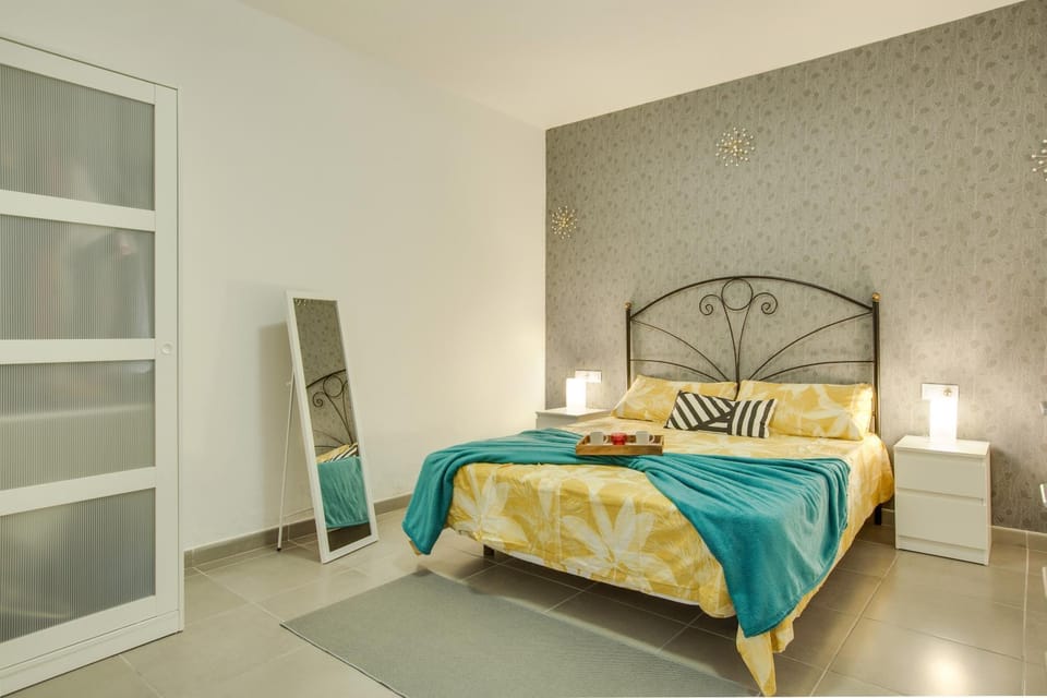 Living room, Bedroom