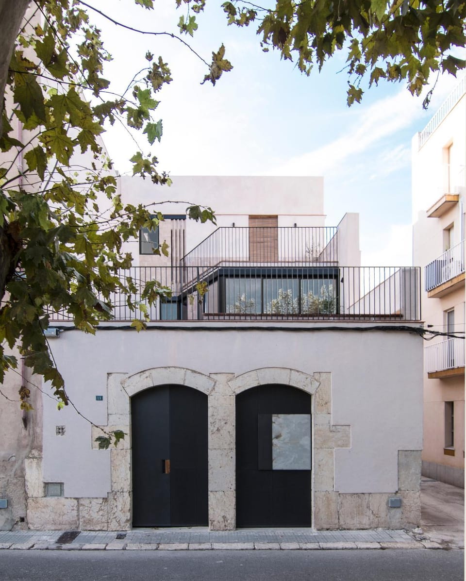 Facade/entrance