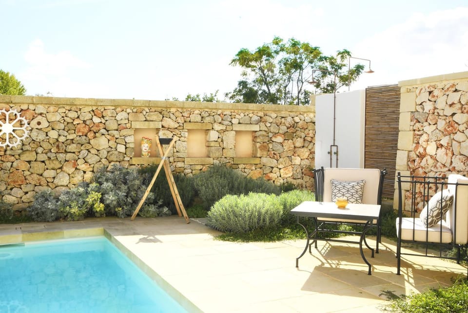 Patio, Swimming pool
