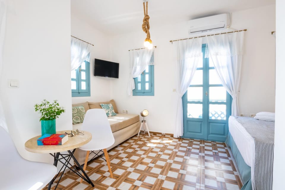 THE SHIP House in Karpathos, 857 00, Greece