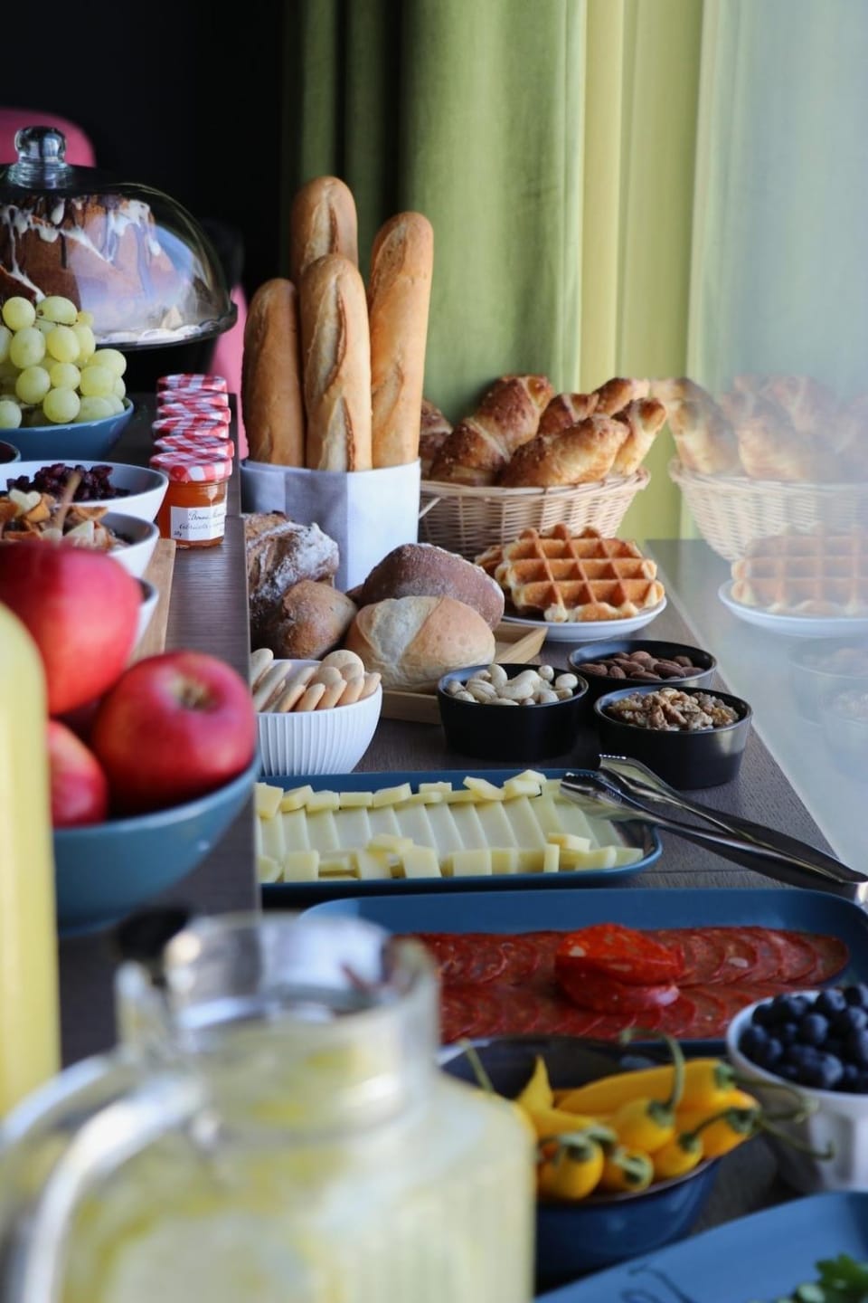 Breakfast, Buffet breakfast