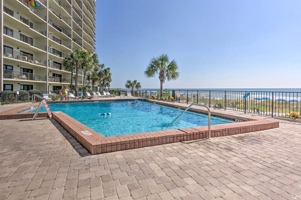 11th-Floor PCB Condo w/ Ocean View, Walk to Dining House in Lower Grand Lagoon
