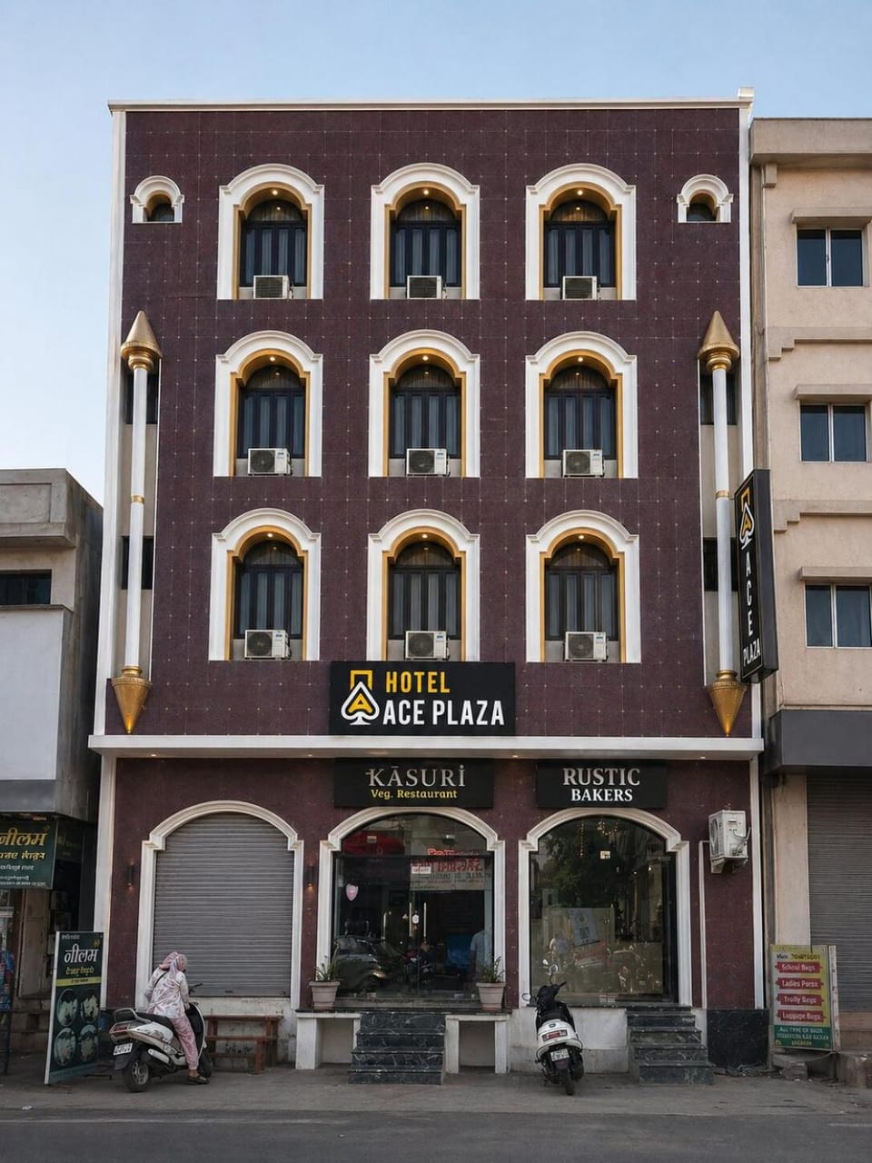 Facade/entrance
