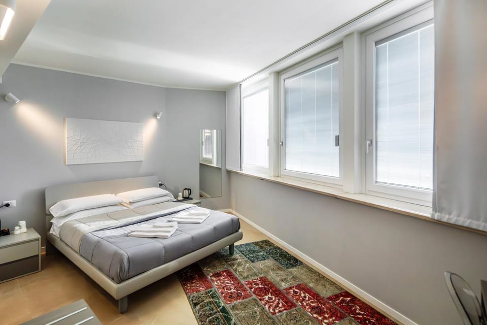 Bedroom, internet, air conditioner