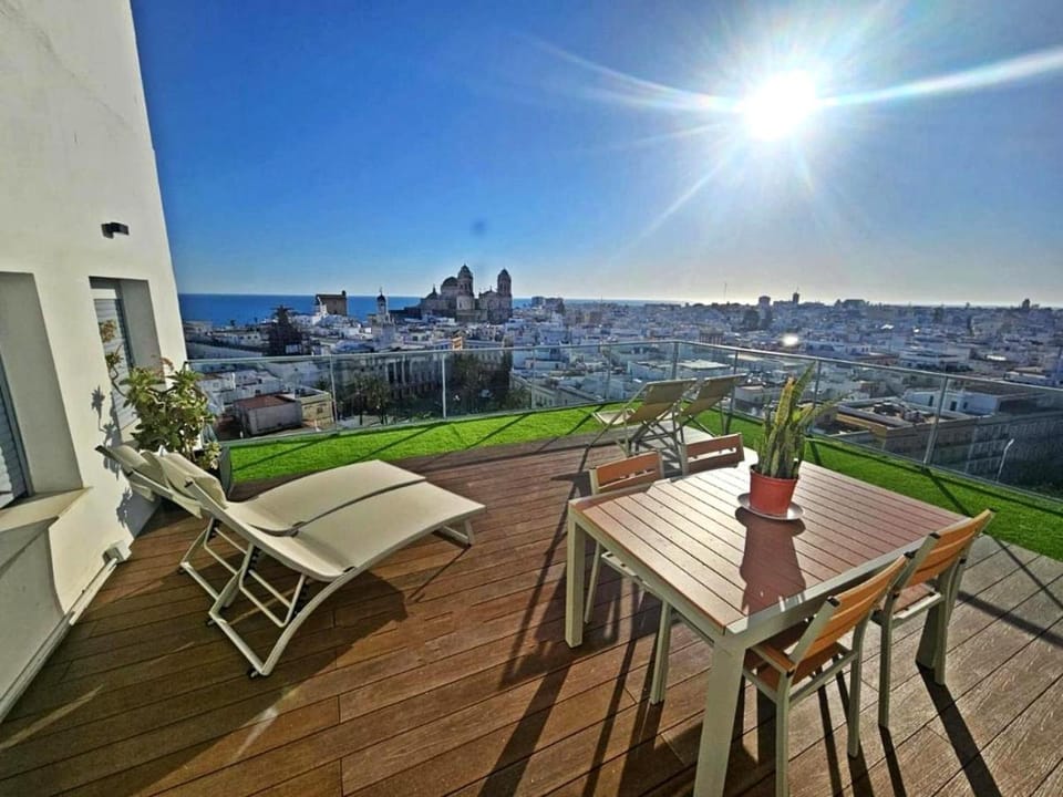 Balcony/Terrace, City view, Sea view