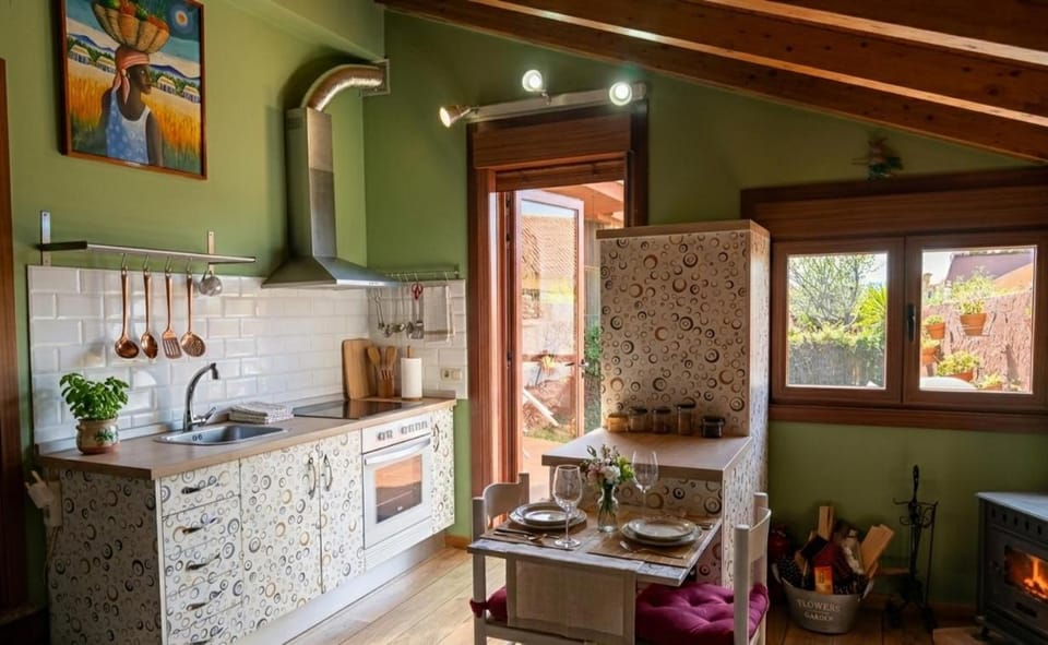 Tranquila casita de invitados en Vigo con chimenea House in Galicia