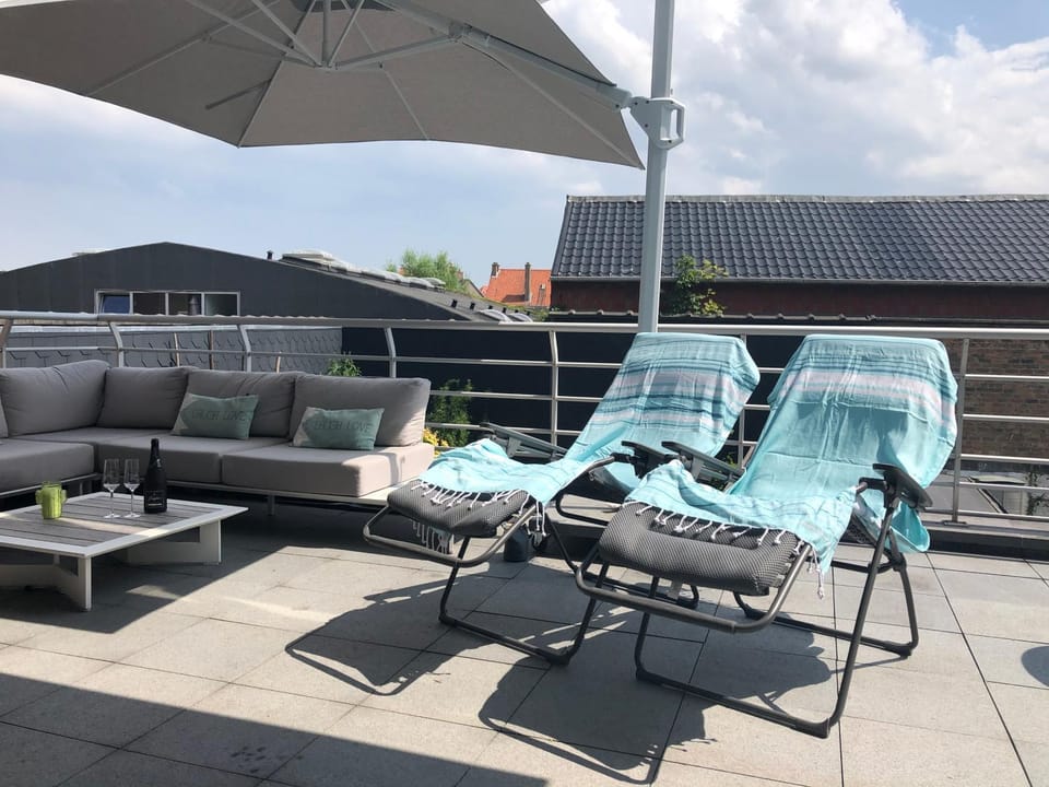 Sea It Apartment - big terraces - garage - 400m from the sea Oostende-Mariakerke Bad Apartment in Ostend