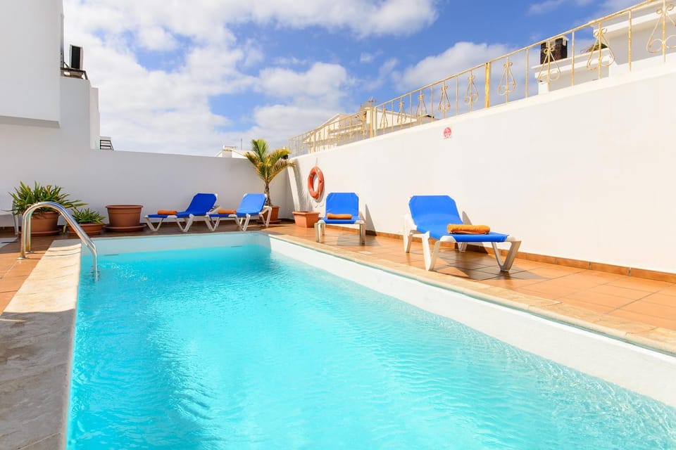 Property building, Swimming pool
