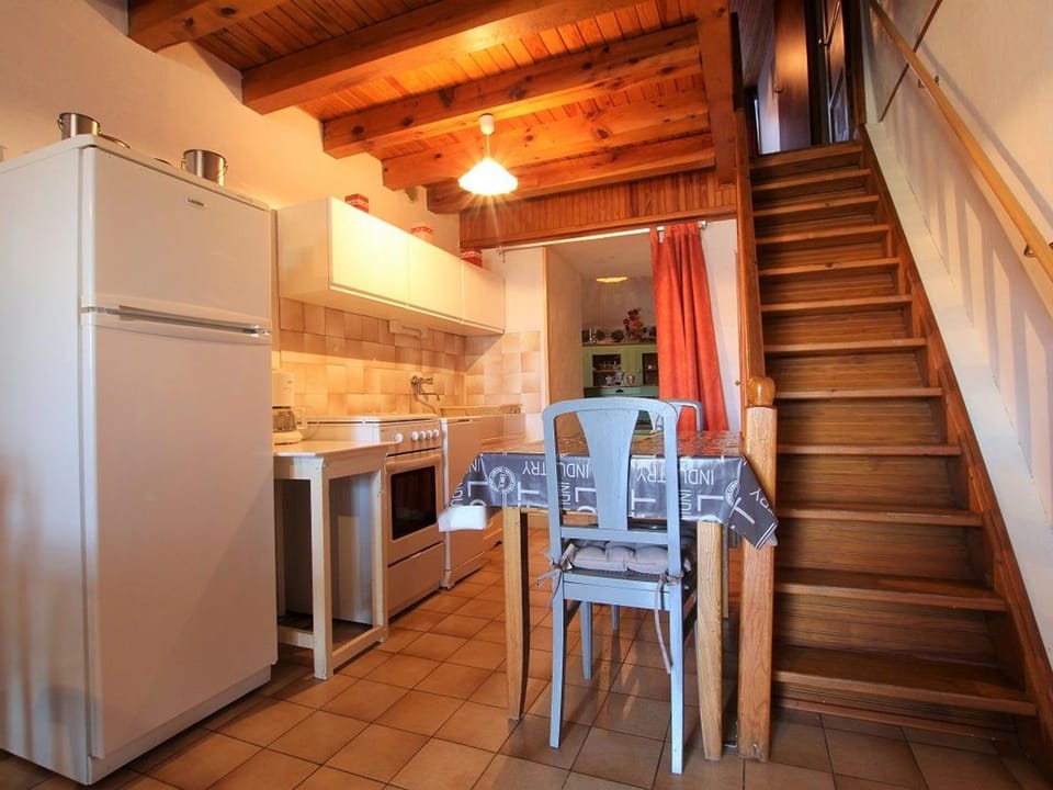 Gîte confortable en hameau calme près du Puy en Velay – 2 chambres, équipement bébé, terrain fermé - FR-1-582-141 House in Auvergne-Rhône-Alpes