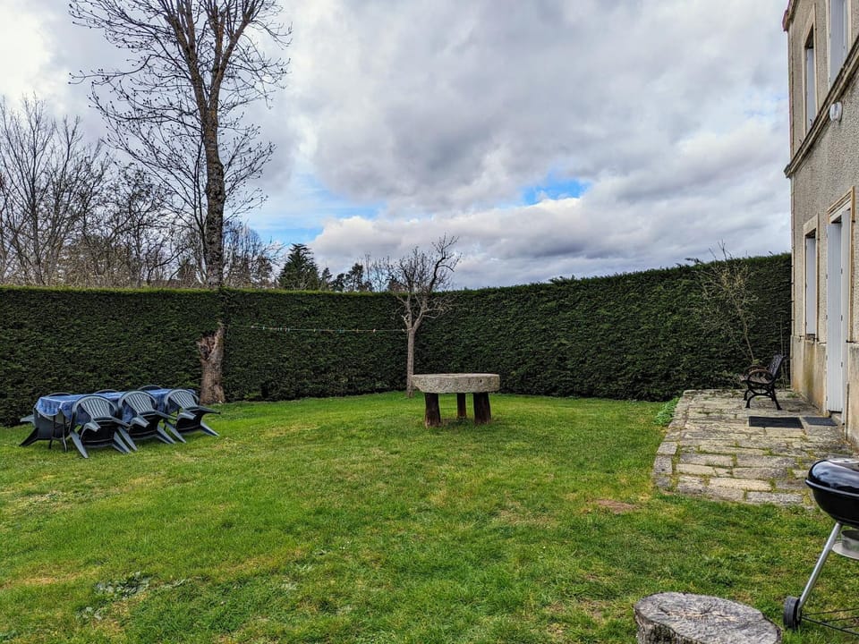 Maison indépendante avec terrasse et jardin clos à Yssingeaux, proche loisirs et commerces - FR-1-582-144 House in Auvergne-Rhône-Alpes