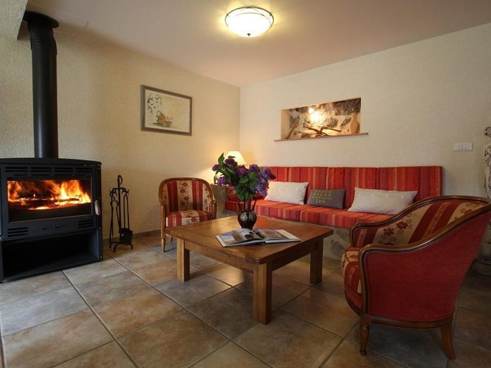 Maison de charme en Margeride: terrasse, terrain clos, proche Saugues et chemin St-Jacques - FR-1-582-146 House in Auvergne-Rhône-Alpes
