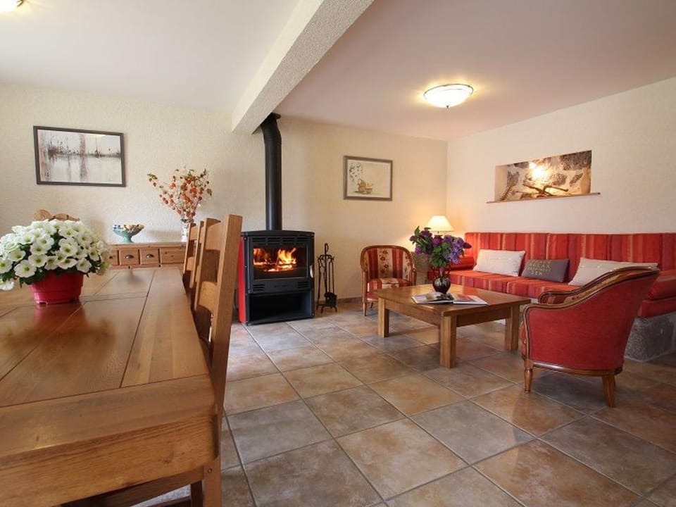 Maison de charme en Margeride: terrasse, terrain clos, proche Saugues et chemin St-Jacques - FR-1-582-146 House in Auvergne-Rhône-Alpes