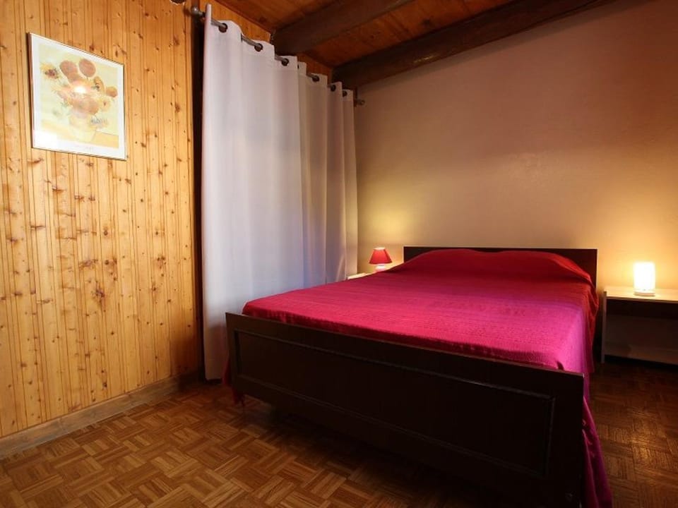 Gîte indépendant avec cour privative près de Lavoute-Chilhac et Langeac - FR-1-582-224 House in Auvergne-Rhône-Alpes