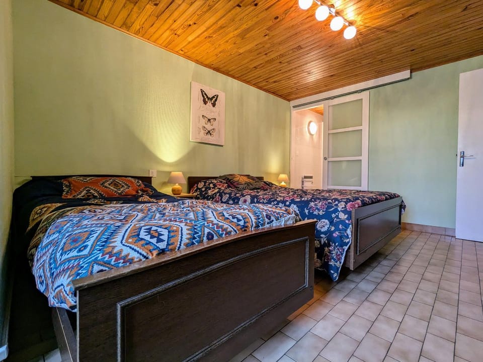 Gîte familial en Haute-Loire avec terrain clos, à proximité de l'Ardèche et des stations de ski - FR-1-582-236 House in Auvergne-Rhône-Alpes