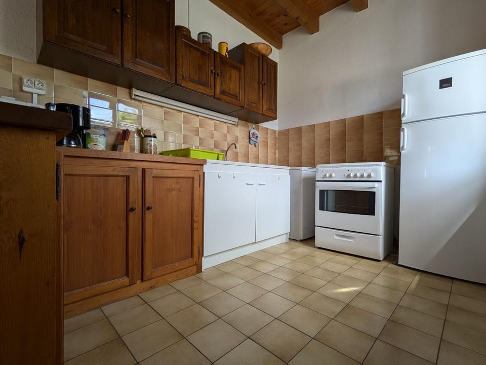 Charmant Gîte en Pierre avec 3 Chambres, Cour et Proximité Activités, Pinols - FR-1-582-252 House in Auvergne-Rhône-Alpes