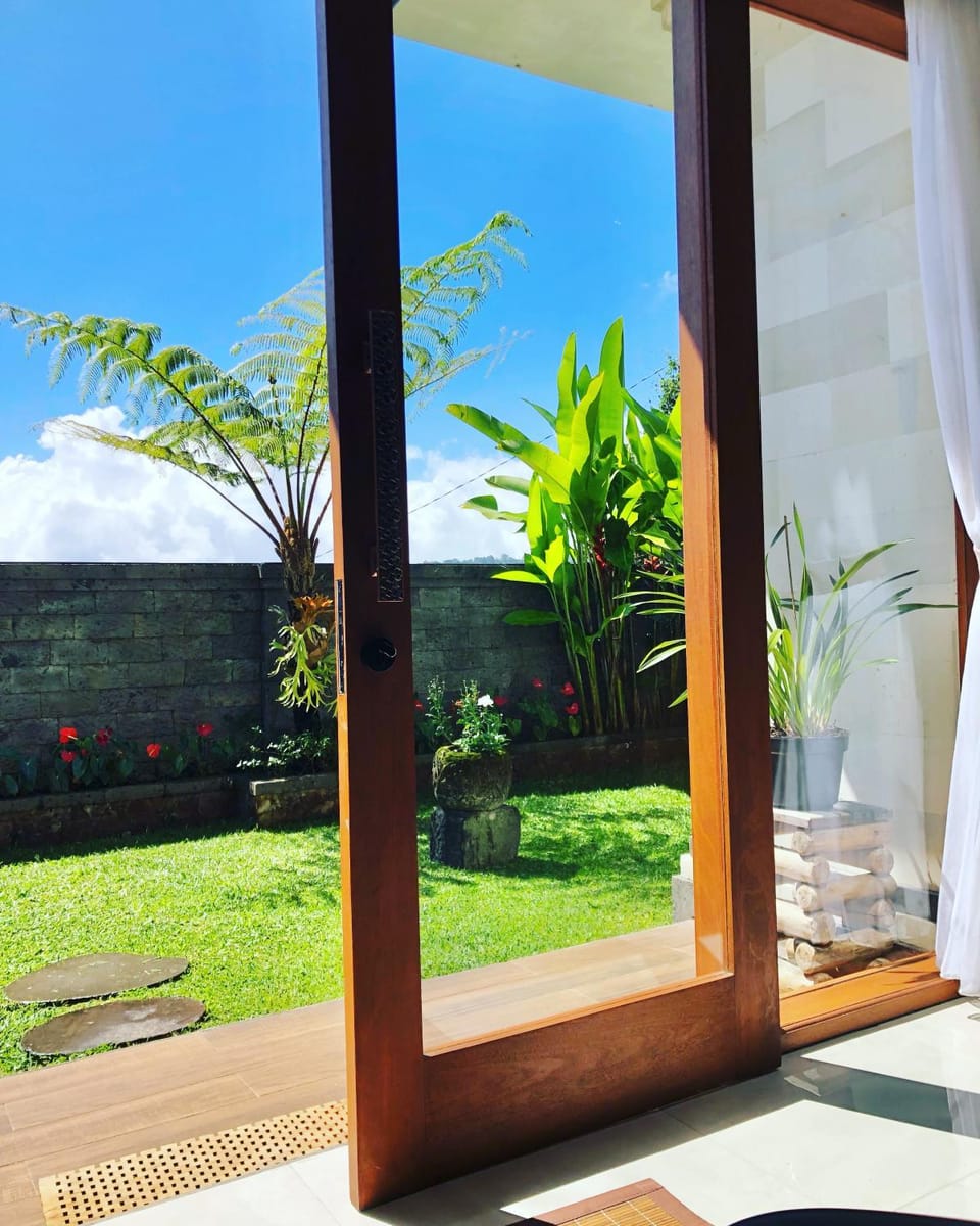 BUYAN LODGE lake view villa Villa in Bali
