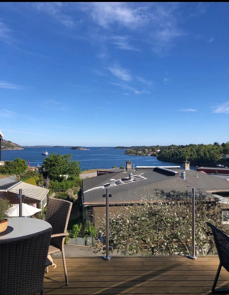 Aid og Svein’ s sentrumsnære panorama hjem Apartment in Norway