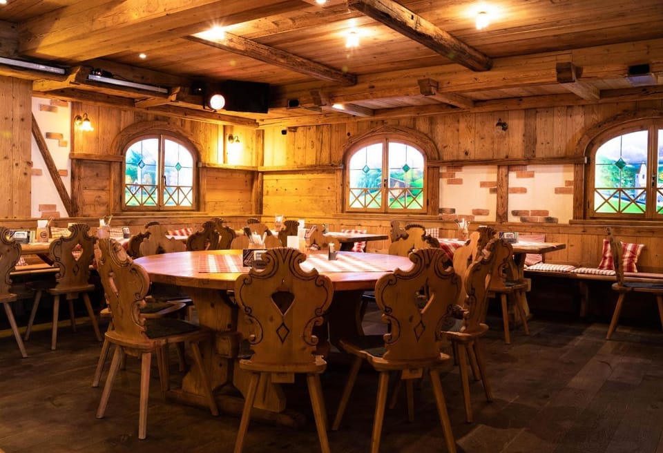 Restaurant/places to eat