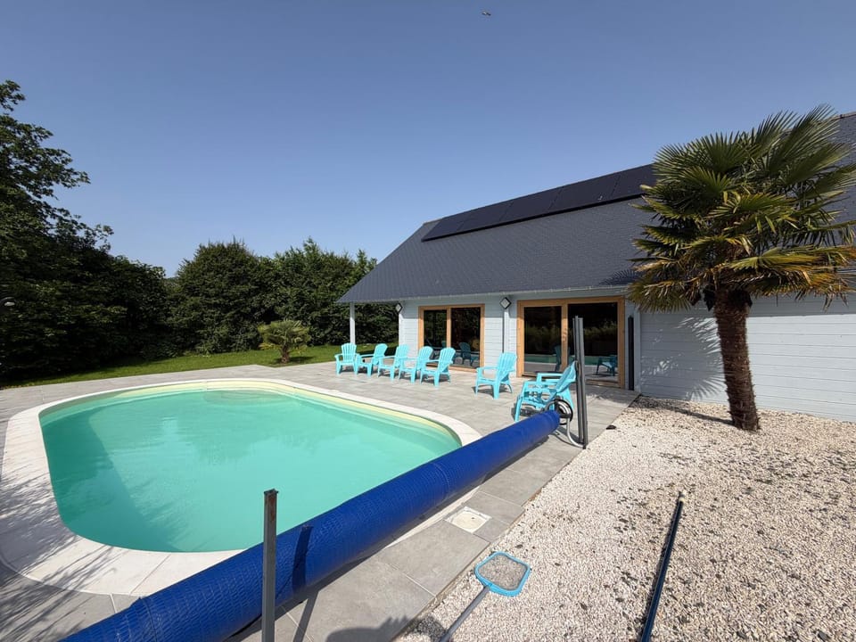 Pool view, Swimming pool