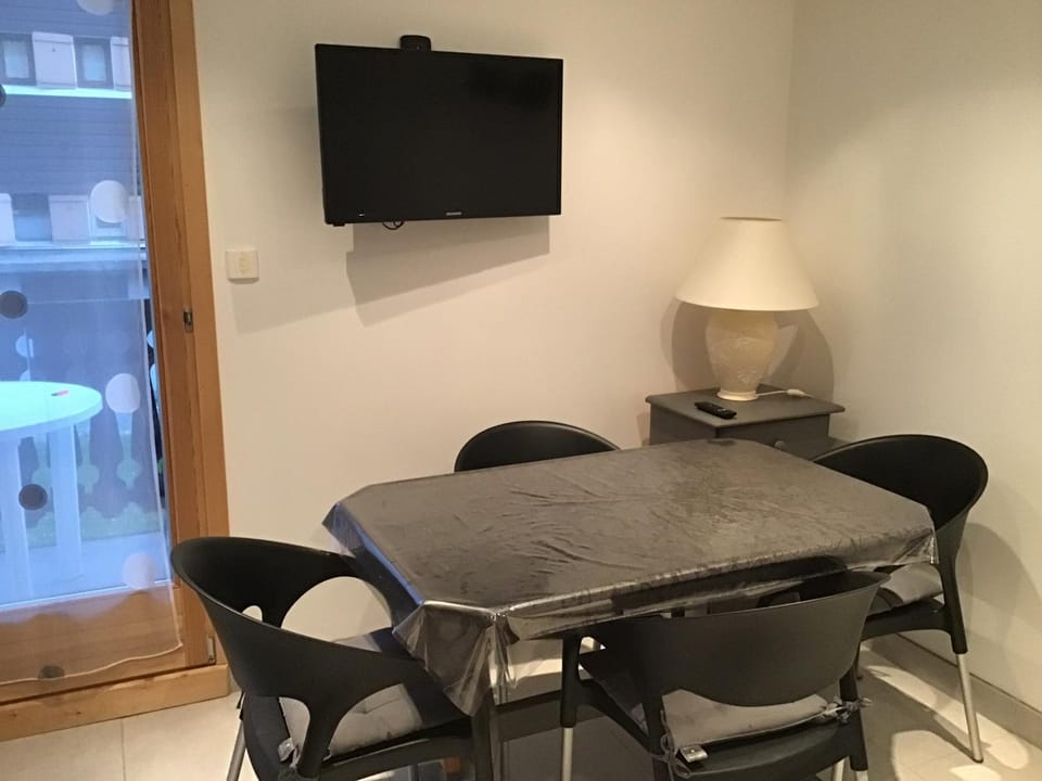 VAR50 - Studio 4 Pers centre des Carroz Apartment in Arâches-la-Frasse