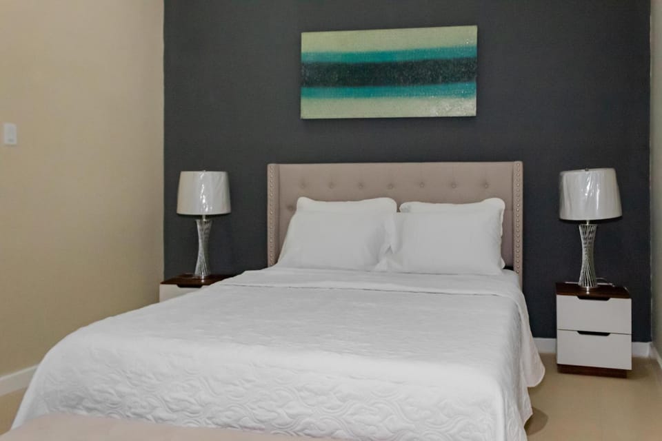 Bed, Garden view
