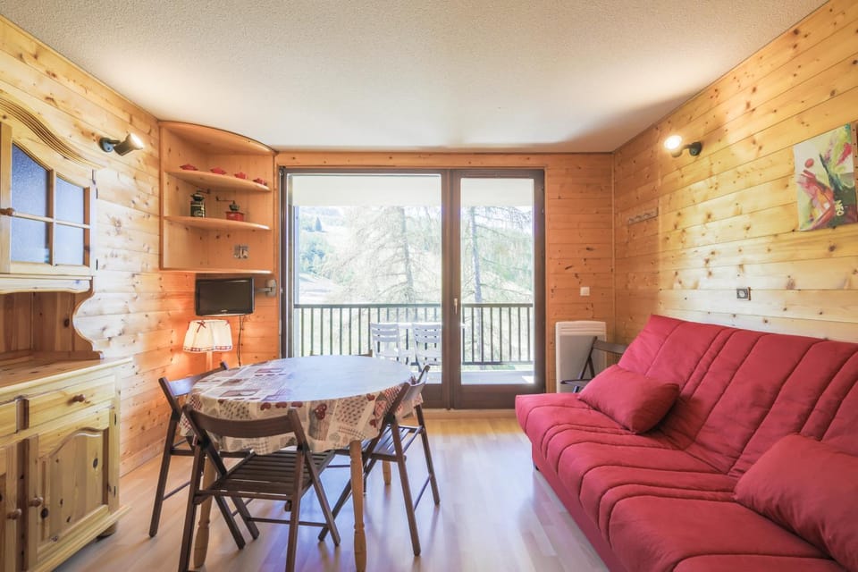 Bed, Living room, Dining area